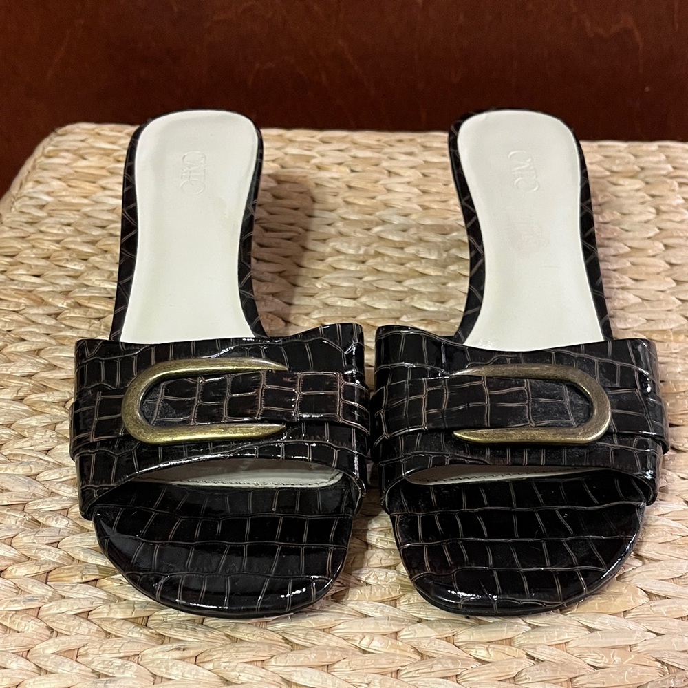 Dark BrownCroc-Embossed Slide Sandals